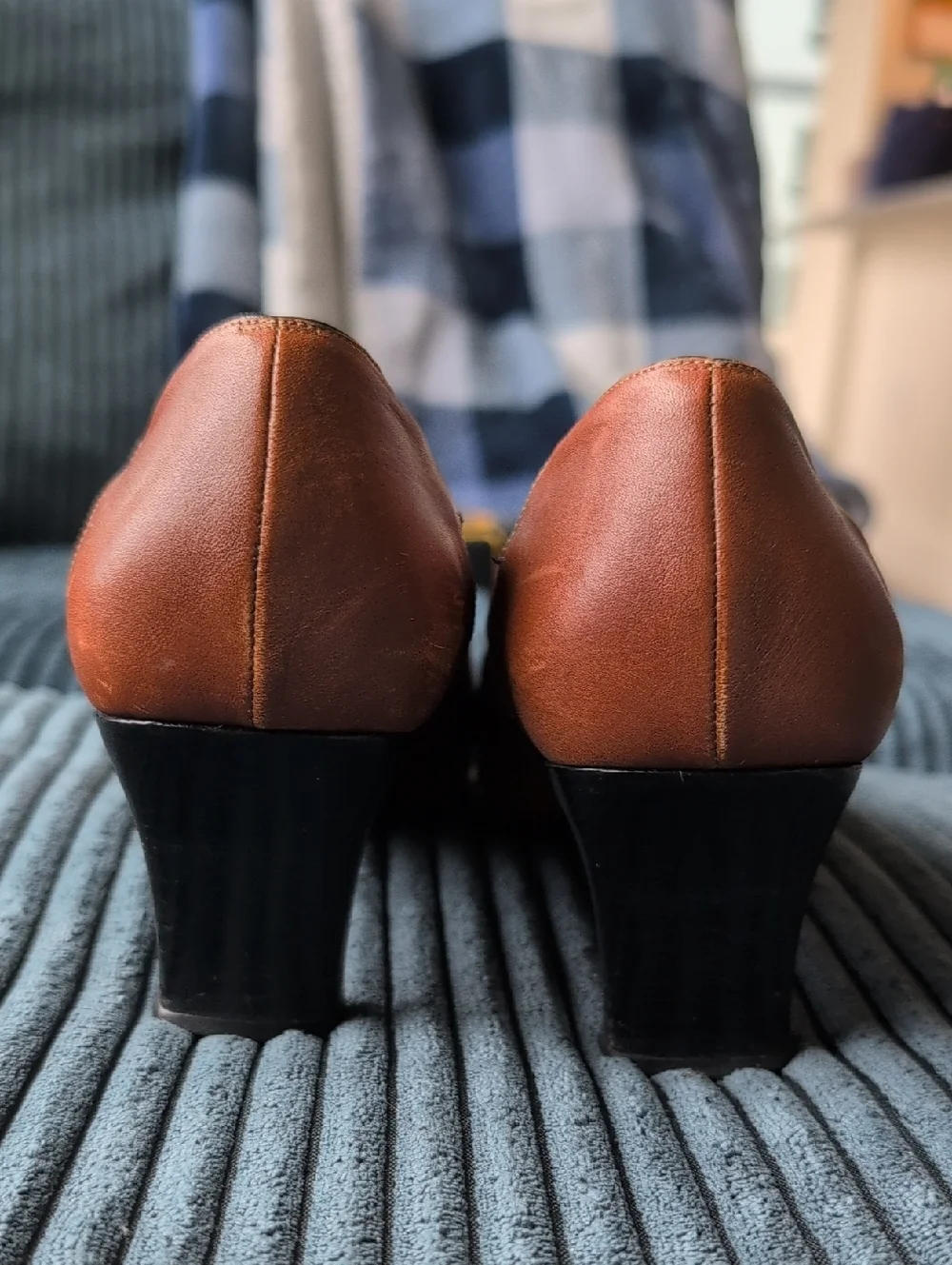 RARE Stefano Serapian 6.5 Vintage Women's Brown Square Toe Heel Italy Milan